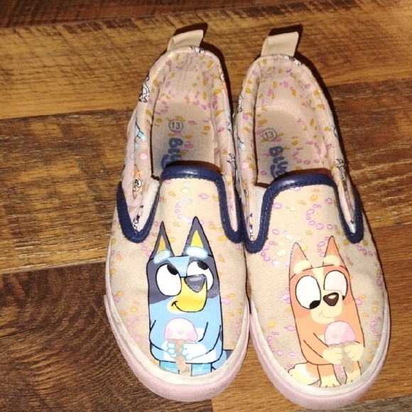 Girls Size 13 Shoes!!! - Picture 3 of 16